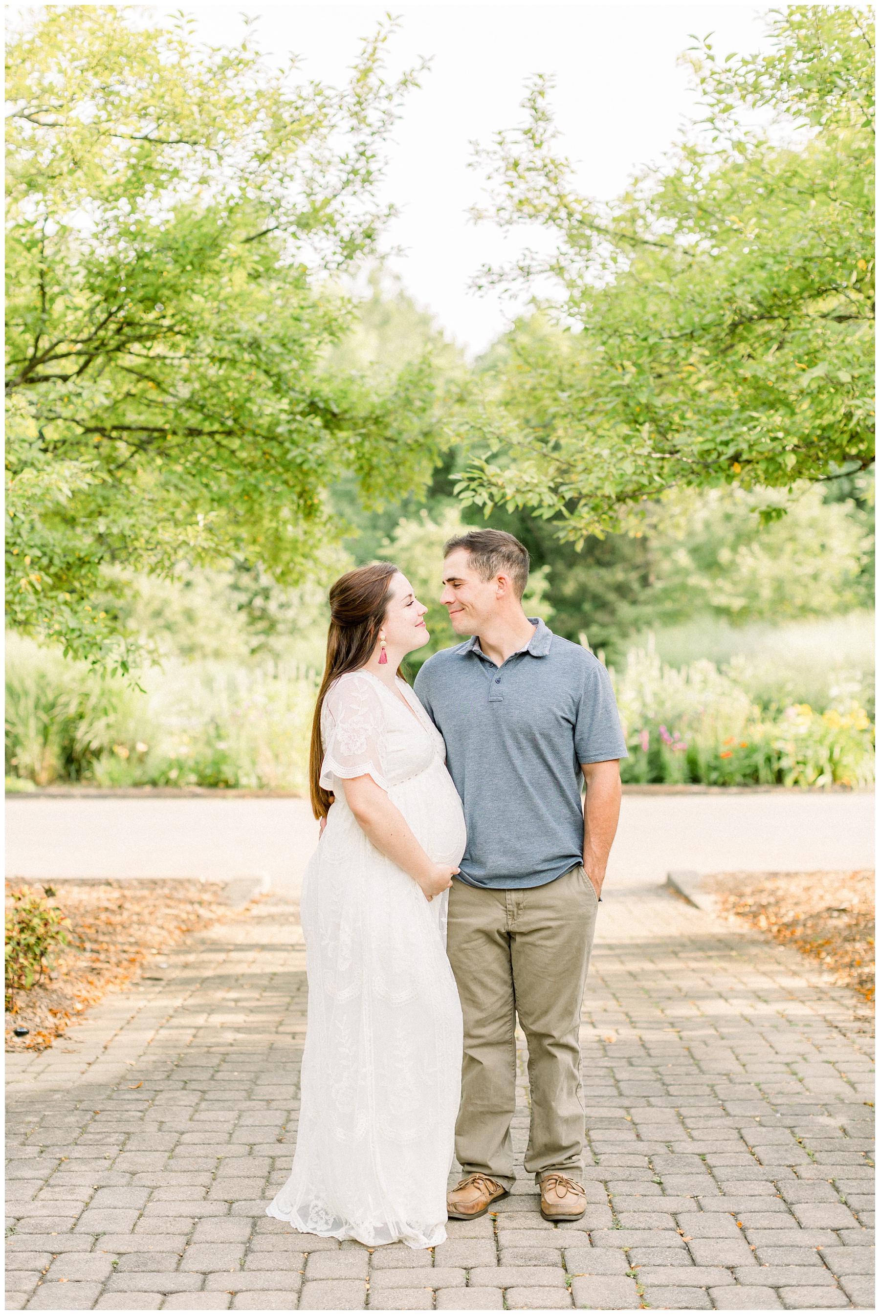 Inniswood Metro Gardens Maternity Session In Columbus Ohio