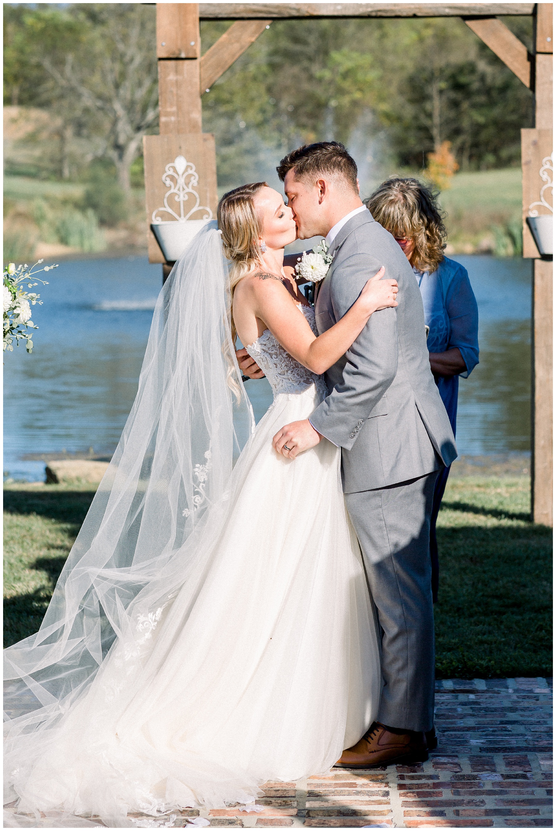 Wedding at Blessings Farmstead in Lancaster OH. North Carolina Photographer